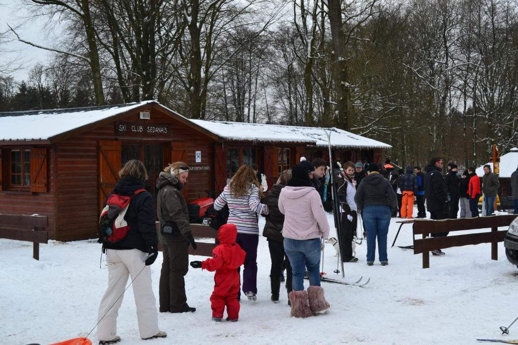 Gite La Gernelle Bouillon Kültér fotó